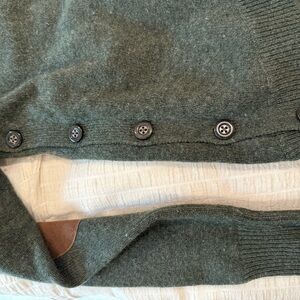 Autumn Cashmere sweater